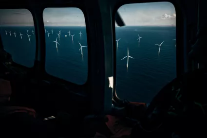 EWE Offshore Windkraftanlage vor Borkum zeigt den Arbeitsalltag der Besatzung