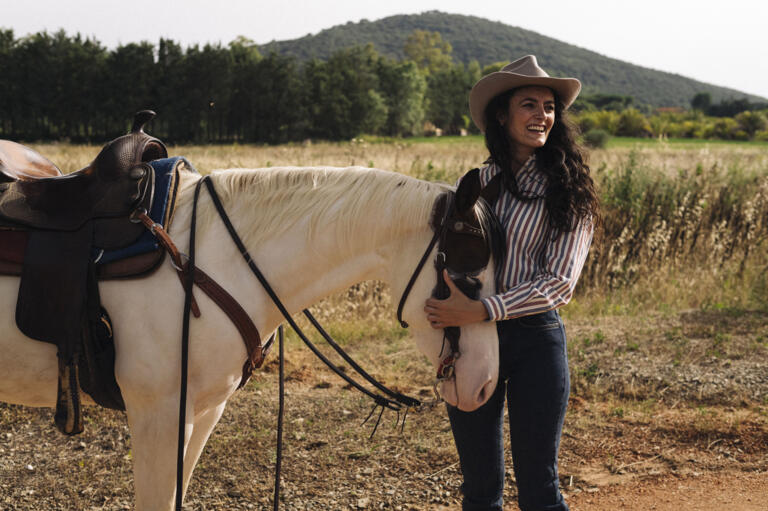 2023 Korbinian Seifert Photography Lifestyle Automotive Caravan Laika ecovip horseranch 14