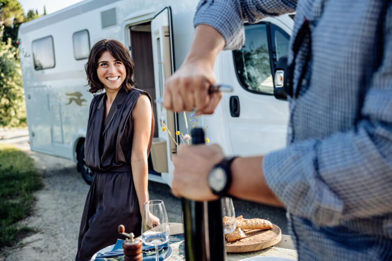 Laika Kosmo low lifestyle automotive Fotografie auf einem Agritourismo in der Toskana