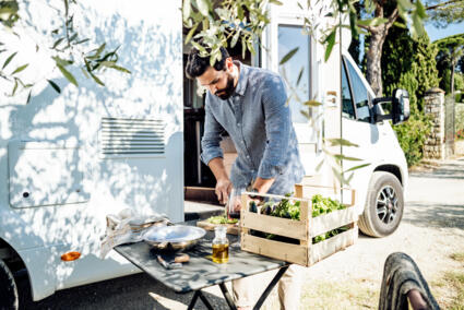 Laika Kosmo low lifestyle automotive Fotografie auf einem Agritourismo in der Toskana