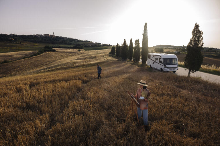 2023 Korbinian Seifert Photography Lifestyle Automotive Caravan Laika Kreos 01