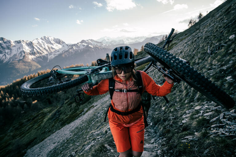 Maloja Clothing Outdoor Sport Mountainbike Fotoshooting in den Westalpen