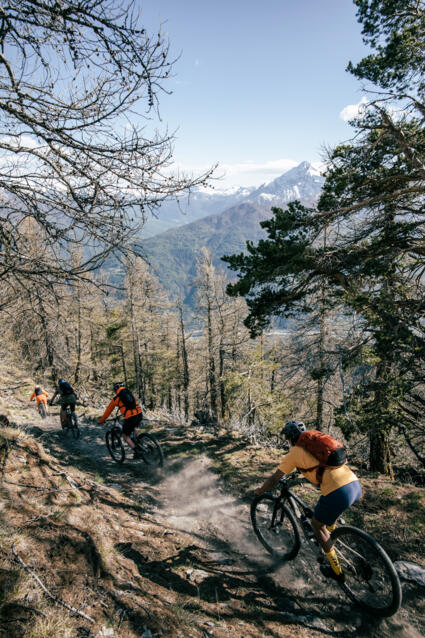 Maloja Clothing Outdoor Sport Mountainbike Fotoshooting in den Westalpen