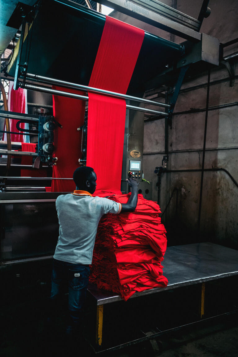 Baumwollbekleidungsproduktion in Uganda für Umoja TSG Hoffenheim