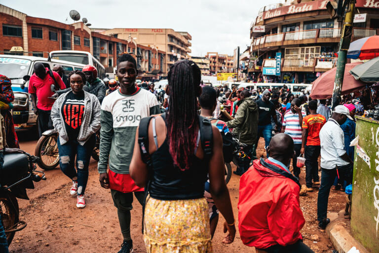 Baumwollbekleidungsproduktion in Uganda für Umoja TSG Hoffenheim